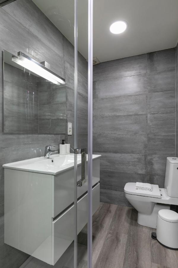 Homeabout Imperial Apartment Madrid Exterior foto